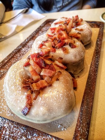 Great Maple signature dishes Maple Bacon Donuts
Turkey Bolognese Pappardelle Pasta
Portobello Mushroom Fries